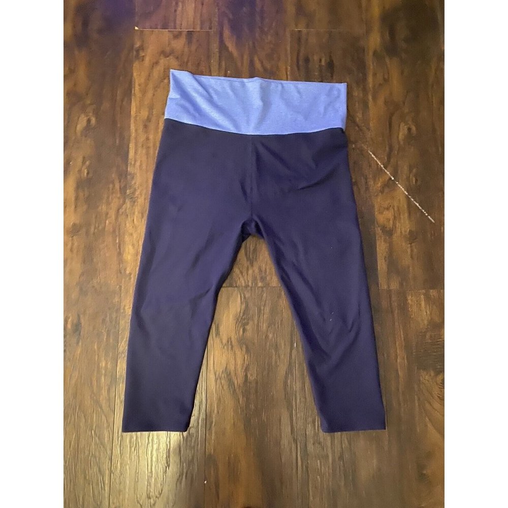 Fabletics Womens Navy Blue High Waist Capri Length Leggings Size XL Pls Read